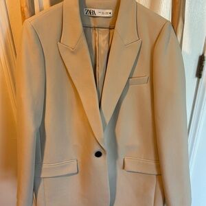Zara Women's Beige Blazer